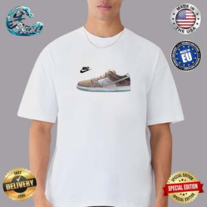 Nike SB Dunk Low Live Laugh Love Sneaker Gift For Fan Unisex T-Shirt