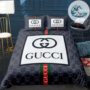 Luxury Gucci Big Symbol With White And Navy Background And Bedding Set King